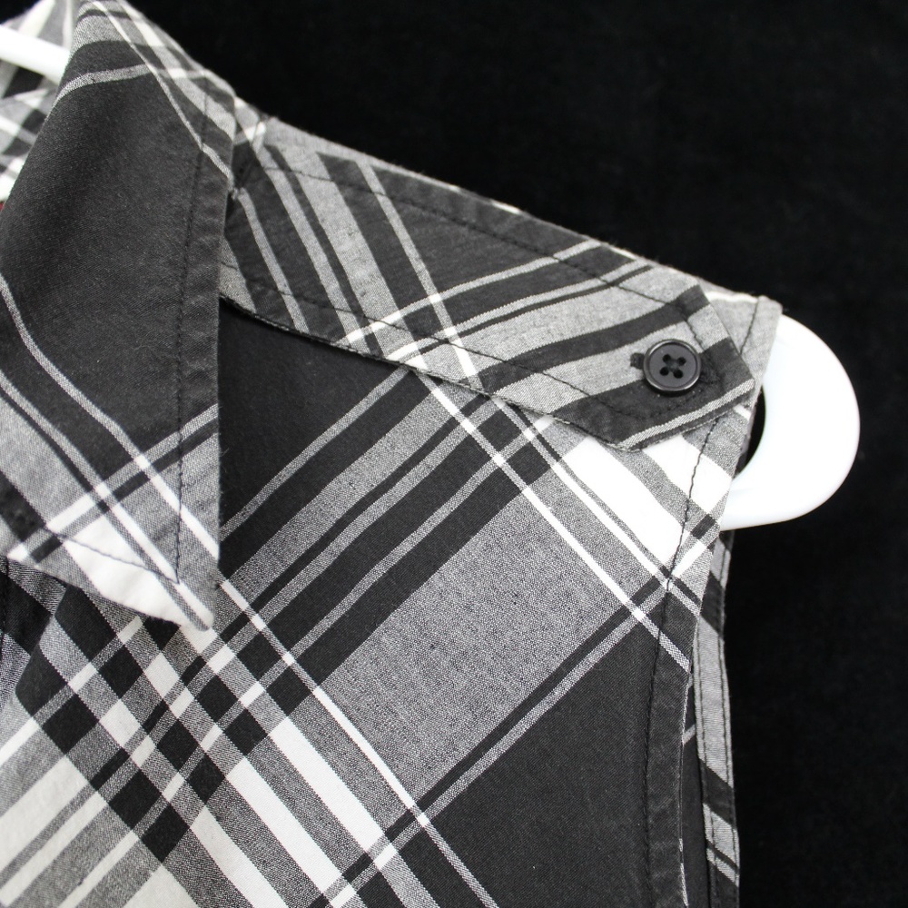 Quizz Again black/white tie front crop top sz M - Picture 4 of 7